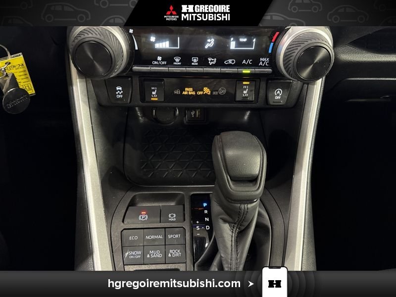 2024 Toyota Rav 4 Black Saint-Eustache - photo #24