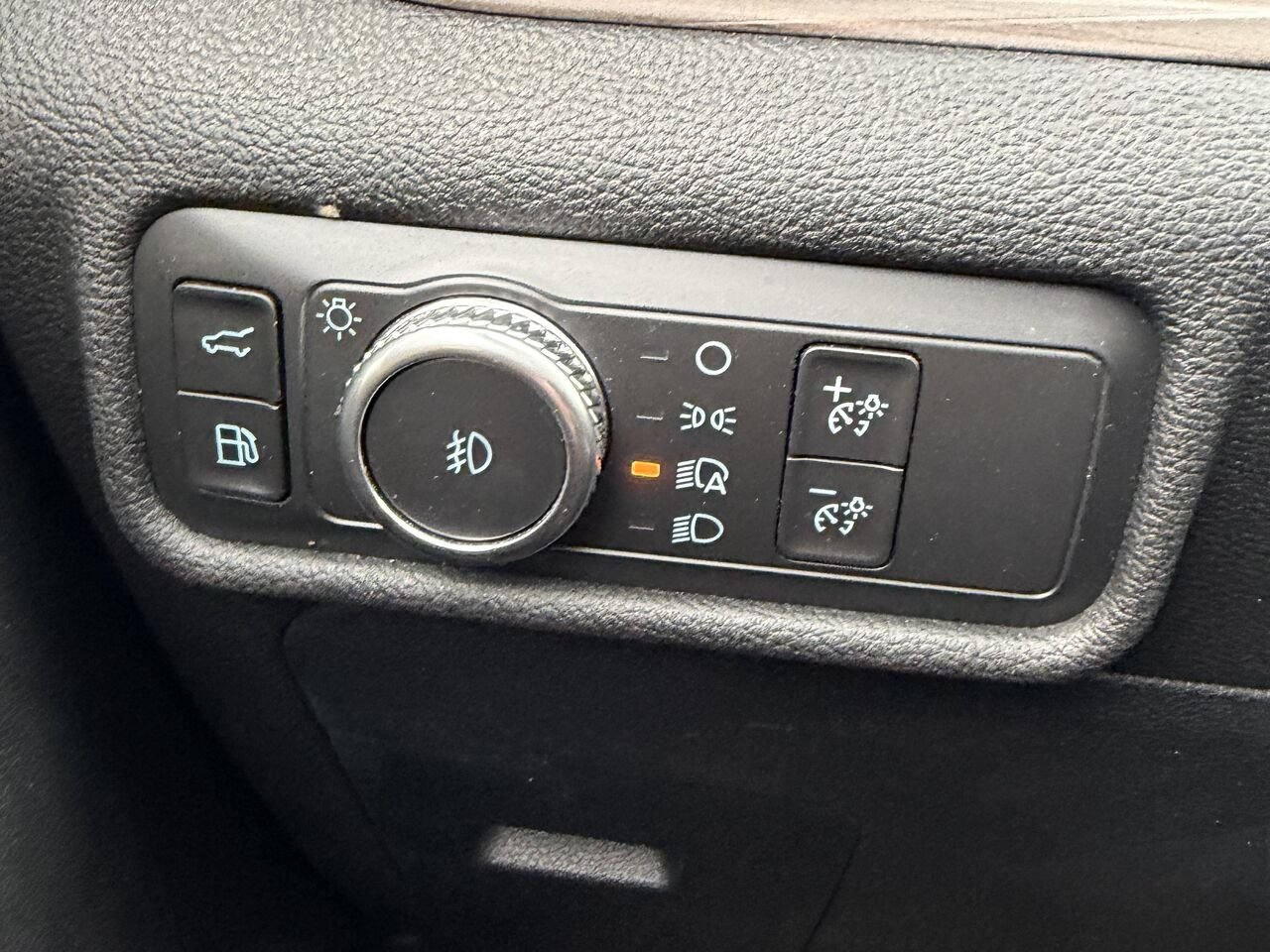 Ford Explorer 4 roues motrices - Limited 2021 Bleu Châteauguay - photo #22