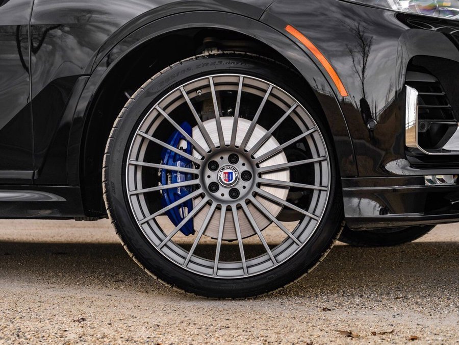 2021 BMW X7 ALPINA XB7 Black