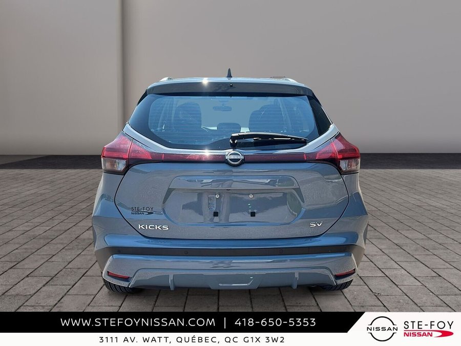 2024 Nissan Kicks SV TA 2024 Grey