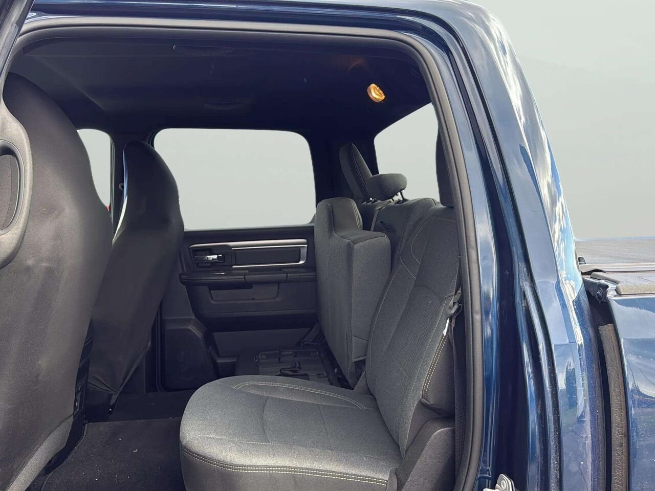 2021 Ram 1500 Warlock Blue Gatineau - photo #15