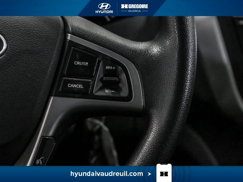 Hyundai Accent 2016 Noir Blainville - photo #21