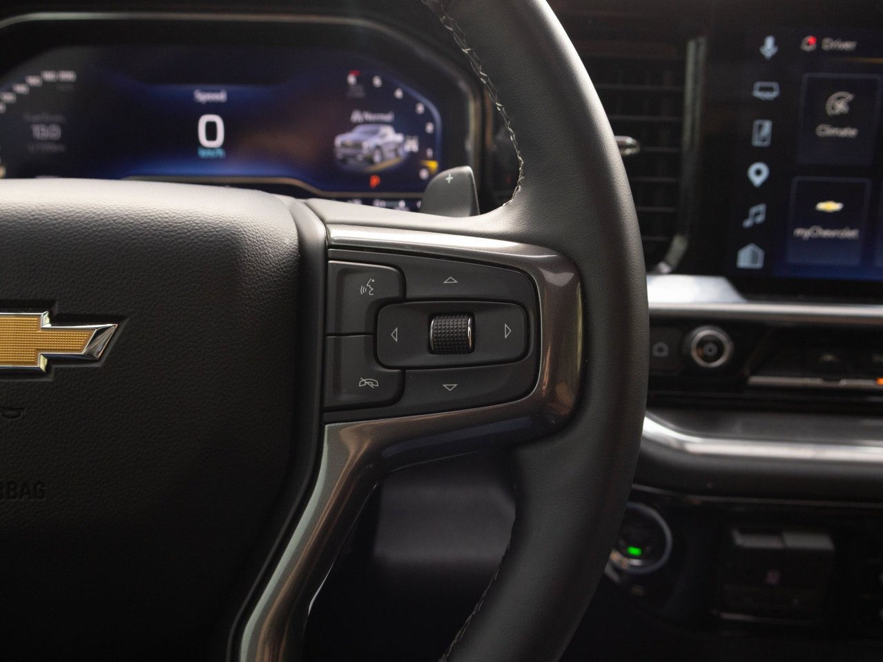 2025 Chevrolet Silverado 1500 4WD Crew Cab 147 High Country Red Sherwood Park - photo #23