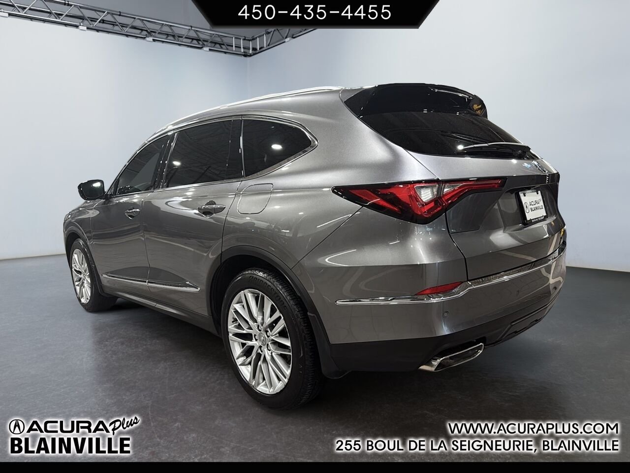 2024 Acura MDX Grey Blainville - photo #3