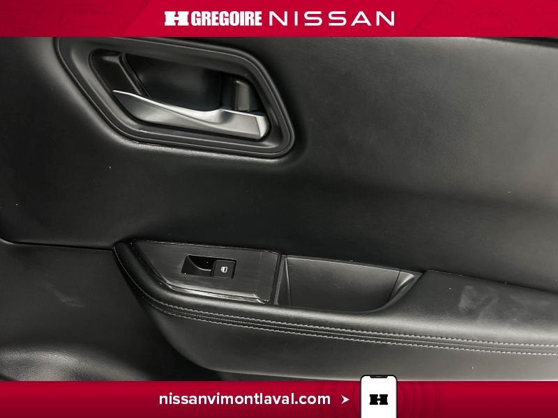 2024 Nissan Rogue White Laval - photo #14