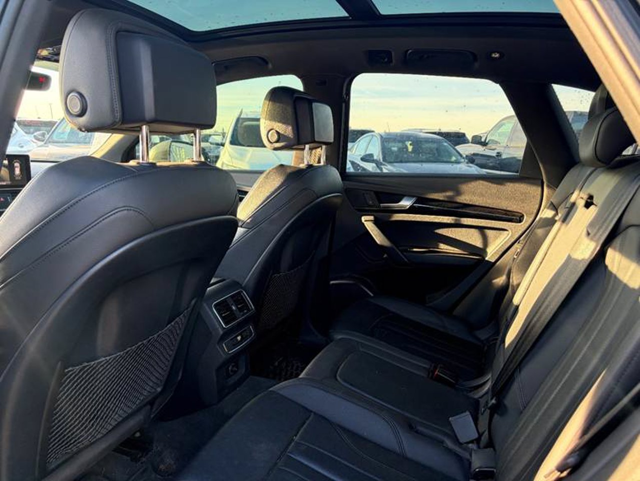 2019 Audi Q5 Progressiv 45 TFSI quattro Black Sherwood Park - photo #5