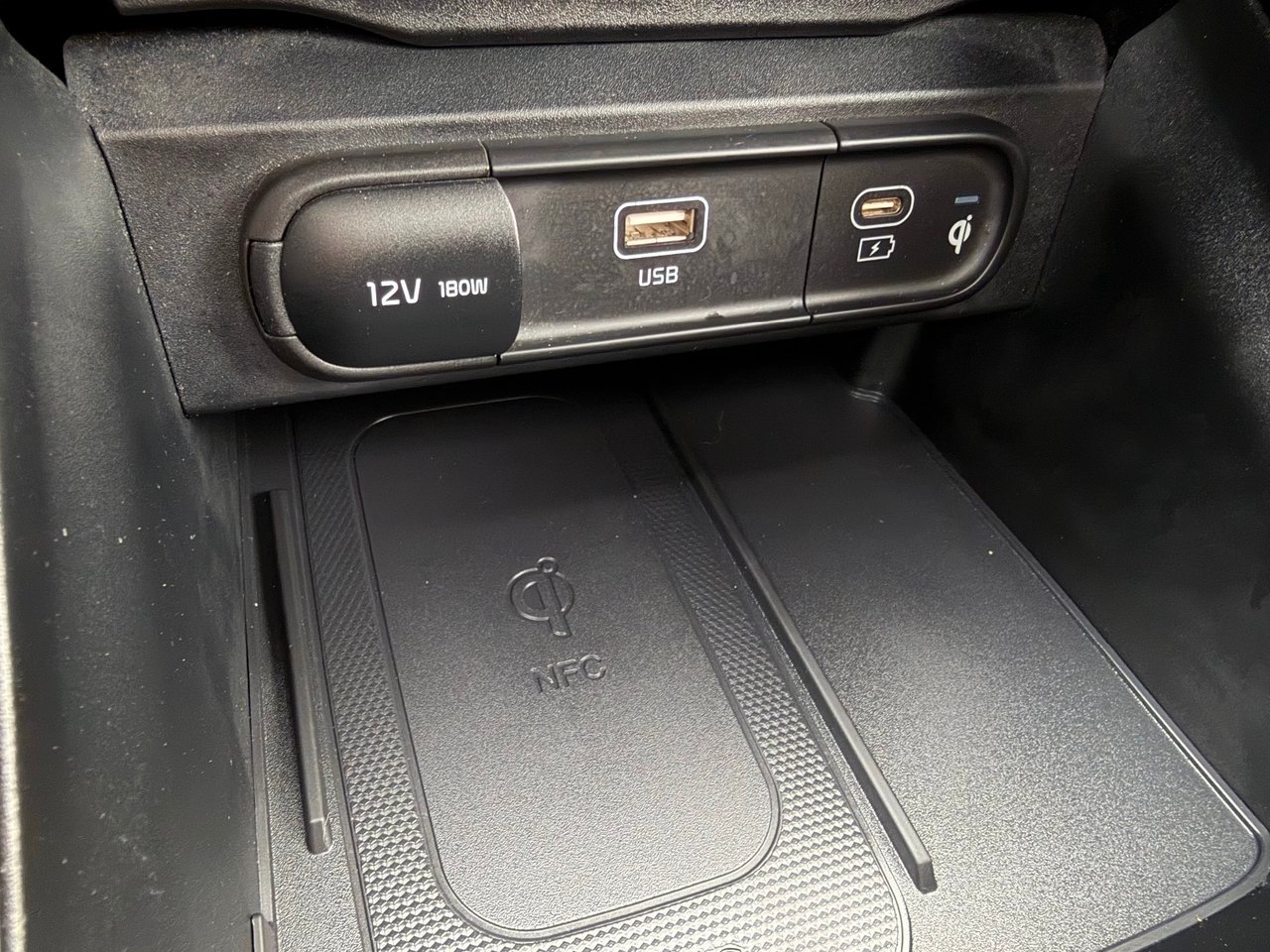 2023 Kia Telluride White Thetford Mines - photo #31