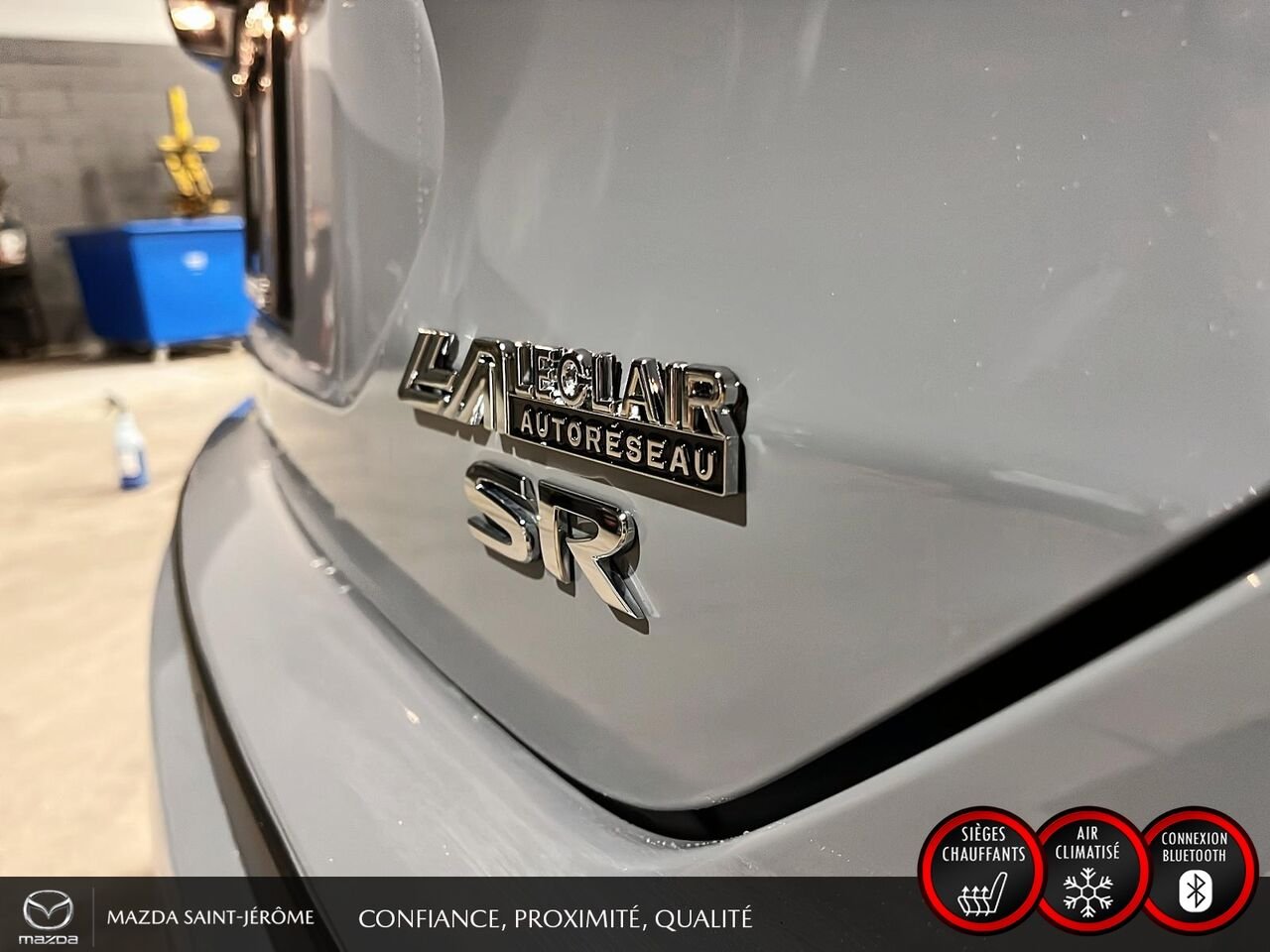 2023 Nissan Kicks Grey Ste-Agathe des Monts - photo #8