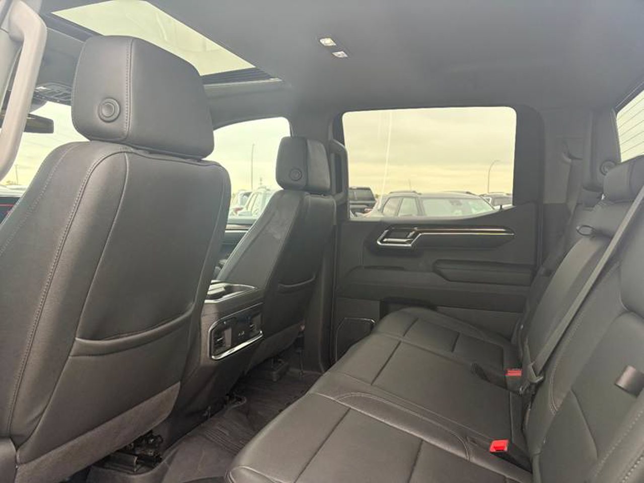 2024 GMC Sierra 1500 4WD Crew Cab 147 Elevation Grey Sherwood Park - photo #5