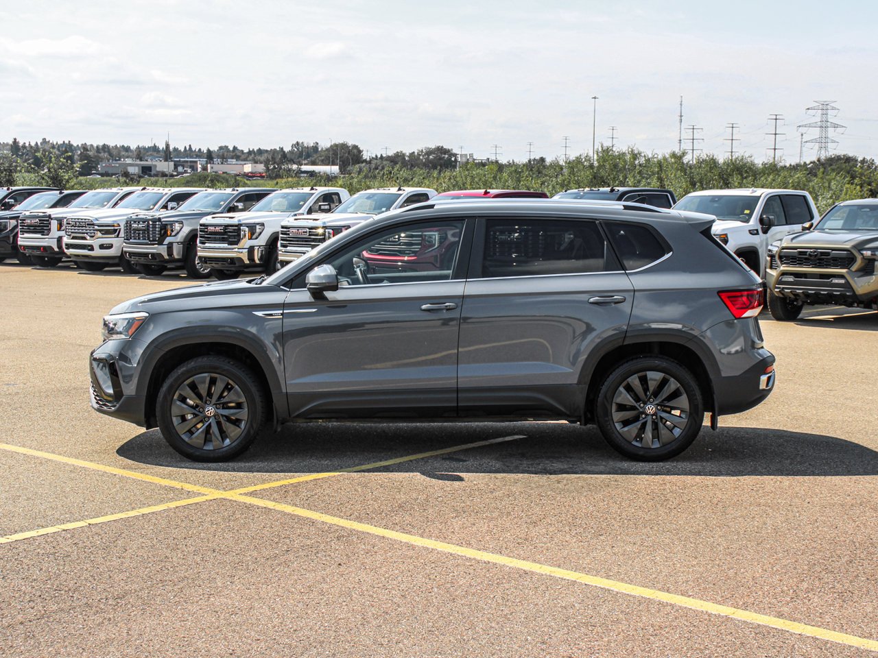 2024 Volkswagen Taos Comfortline FWD Grey Sherwood Park - photo #4