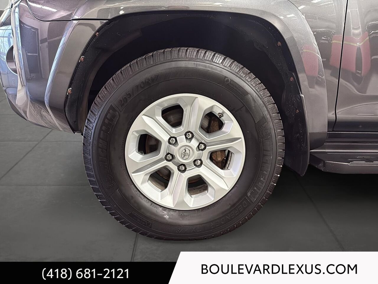 Toyota 4Runner 19850B | 4Runner SR5 V6 4 roues motrices 2019 Gris Québec - photo #6