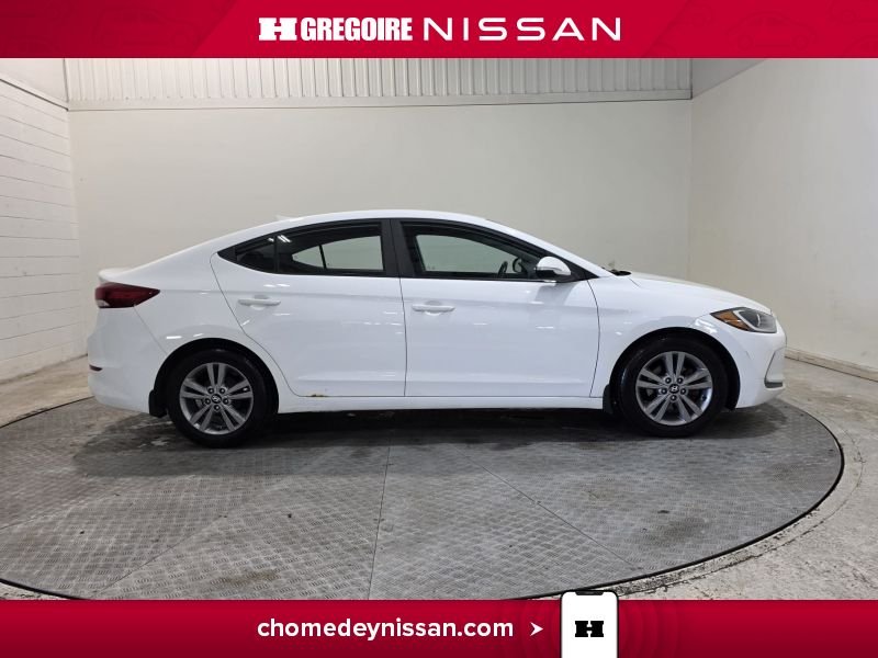Hyundai Elantra CA7363 | GL * Caméra * Mag * Carplay * Bancs Chauffants 2018 Blanc Laval - photo #10