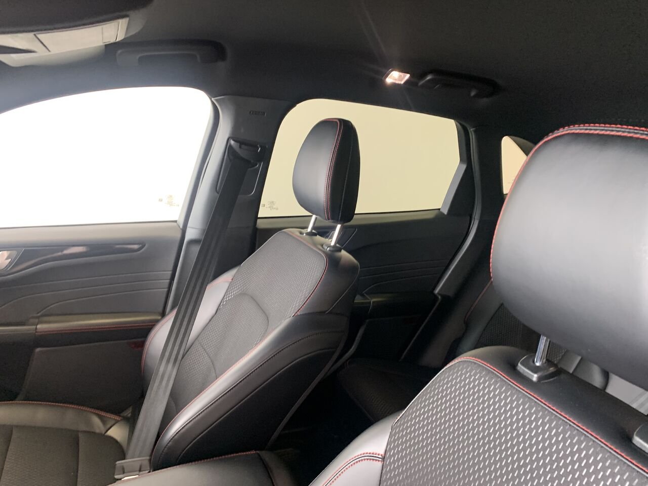 2025 Ford Escape ST-LINE HYBRIDE AWD White Châteauguay - photo #25