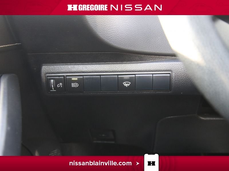 2021 Toyota Corolla Red Saint-Eustache - photo #23