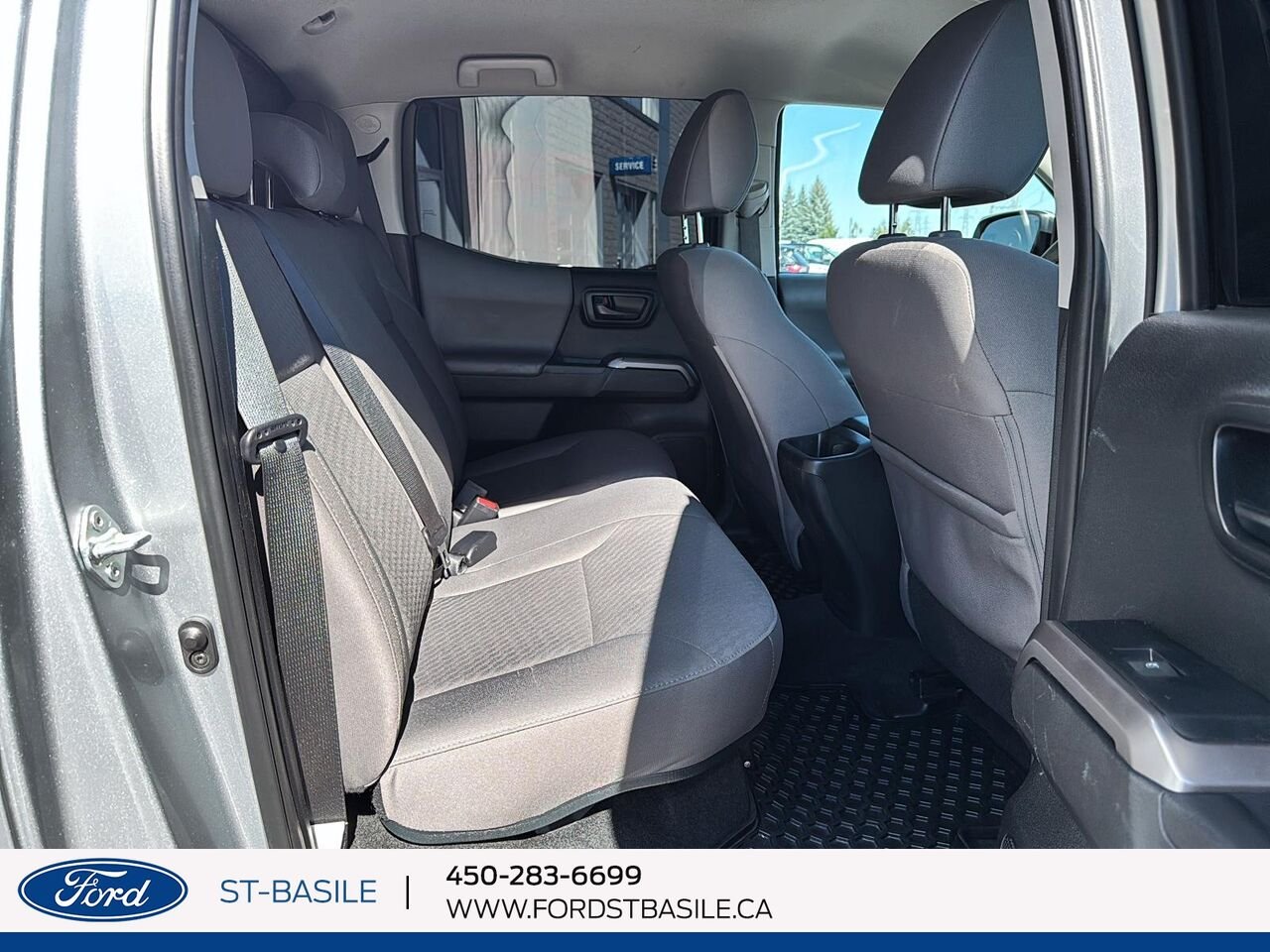 TOYOTA TACOMA 2023 Argent Saint-Basile-le-Grand - photo #13