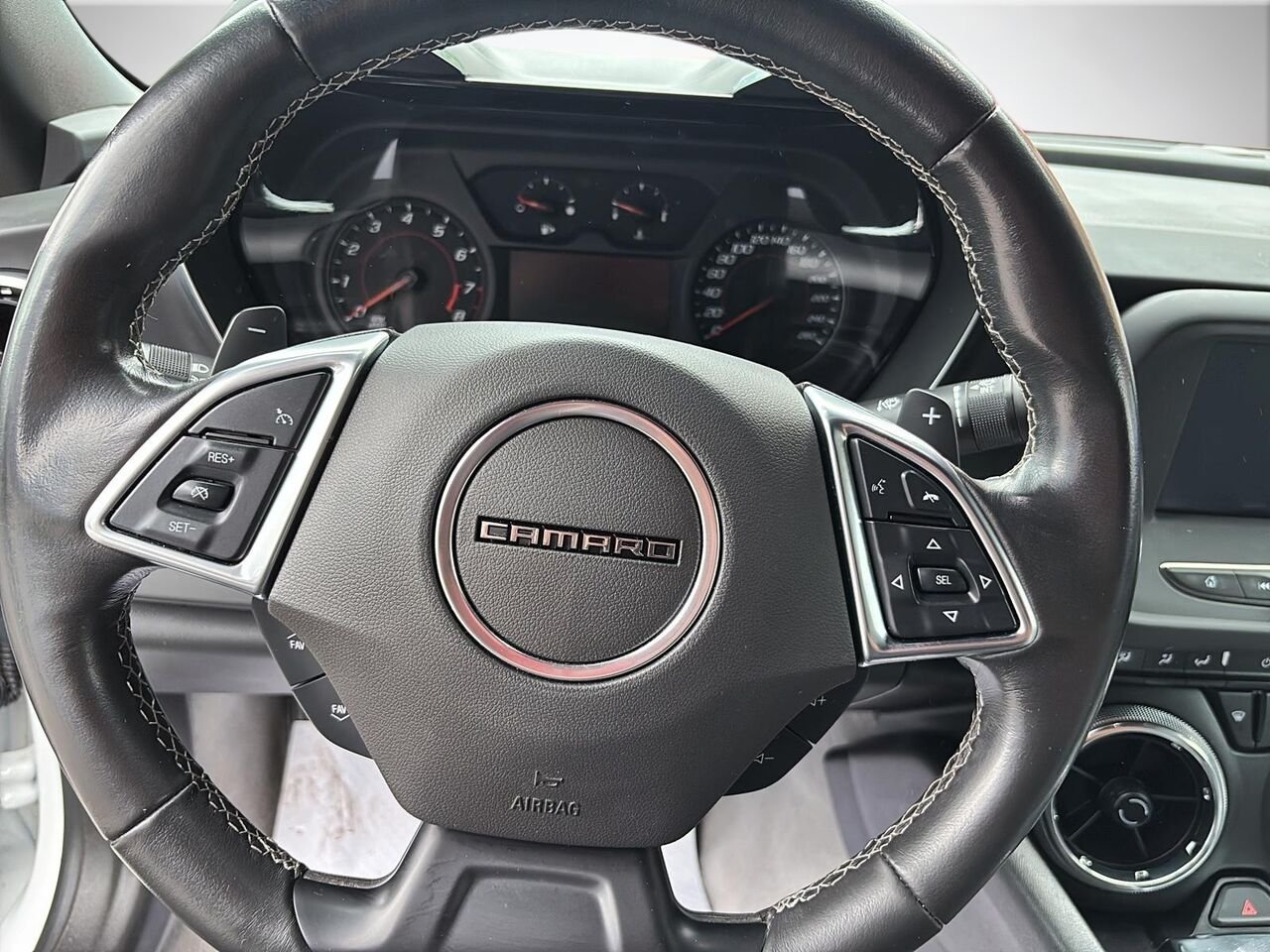 CHEVROLET CAMARO 1LT 2023 Blanc Saint-Hyacinthe - photo #10