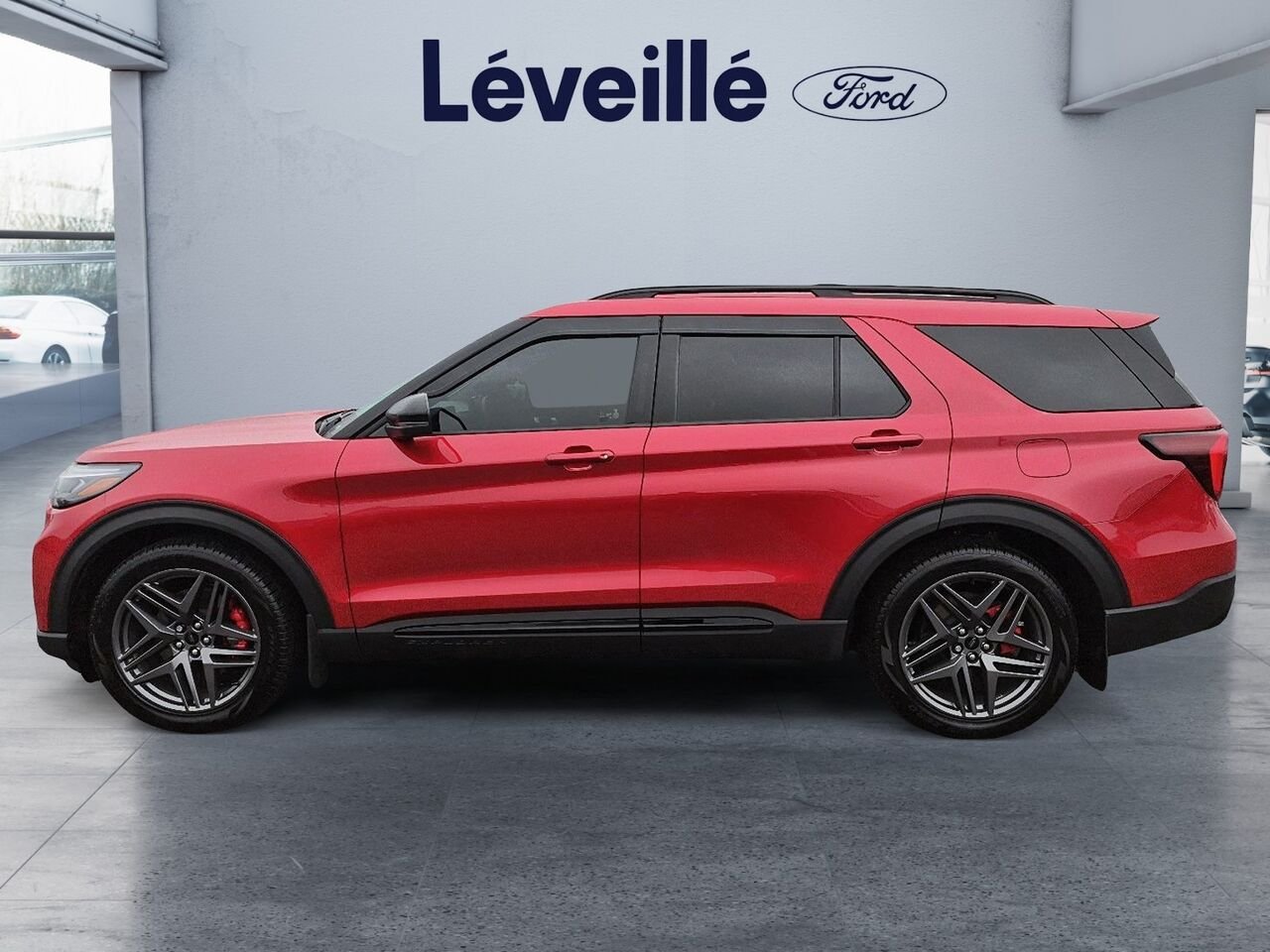 Ford Explorer 2F204A | ST 4RM ** TOIT PANO ** ENTREE SANS CLE ** BAS KILO ** CARFAX CLEAN ** 2026 Rouge Saint-Jérôme - photo #4