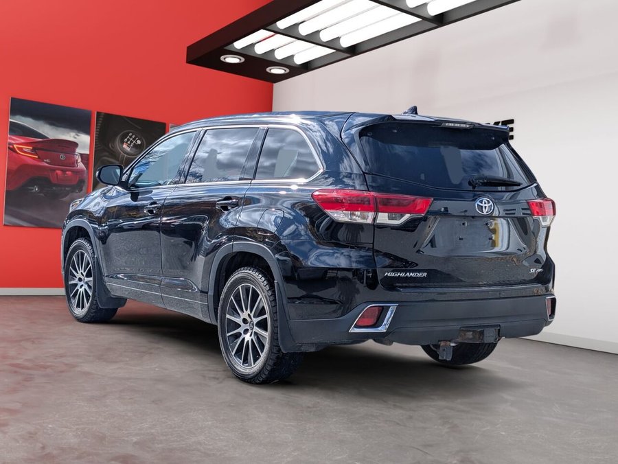 2018 Toyota Highlander XLE/AWD/SIÈGES CHAUFFANTS/BLUETOOTH/AC BIZONE/TOIT OUVRANT Black
