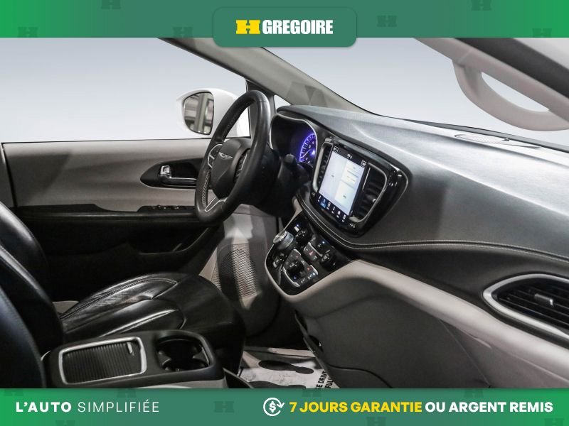 Chrysler Pacifica 2022 Blanc Blainville - photo #28