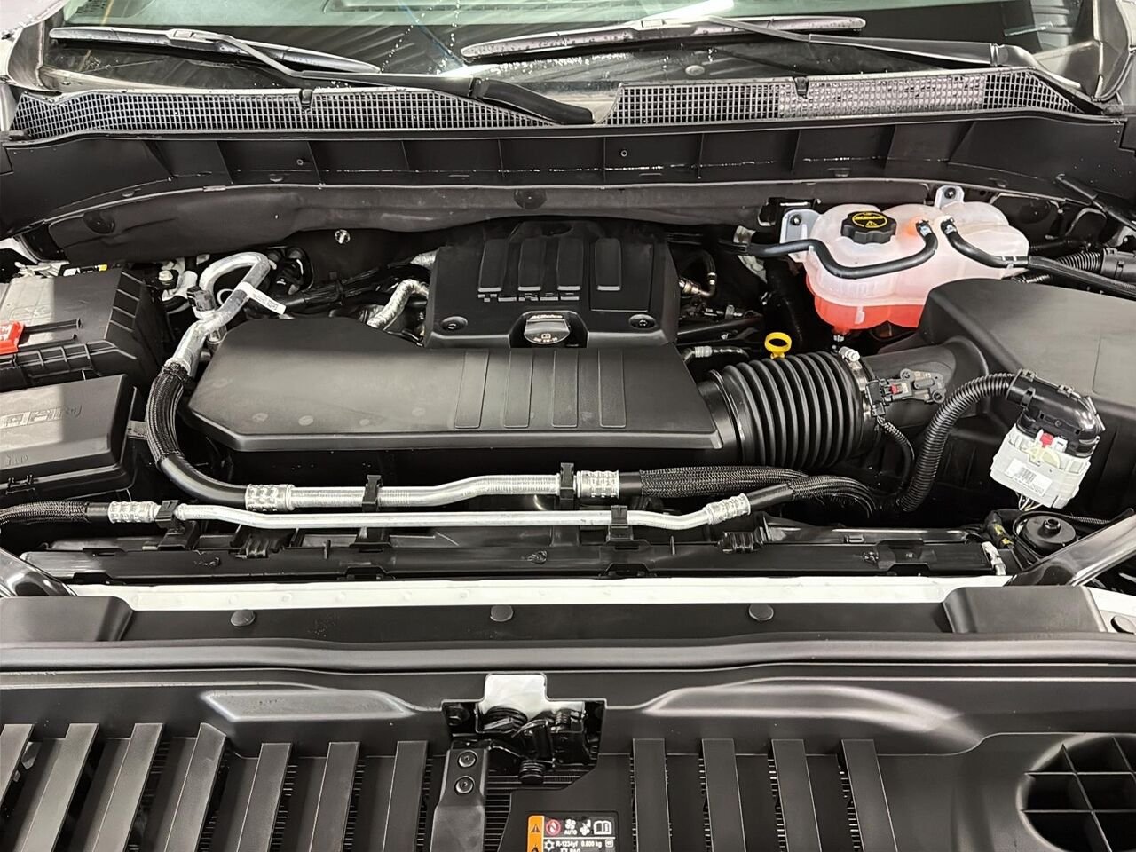 CHEVROLET Silverado 1500 PERSONNALISÉE 2026 BLANC SOMMET Saint-Hyacinthe - photo #6