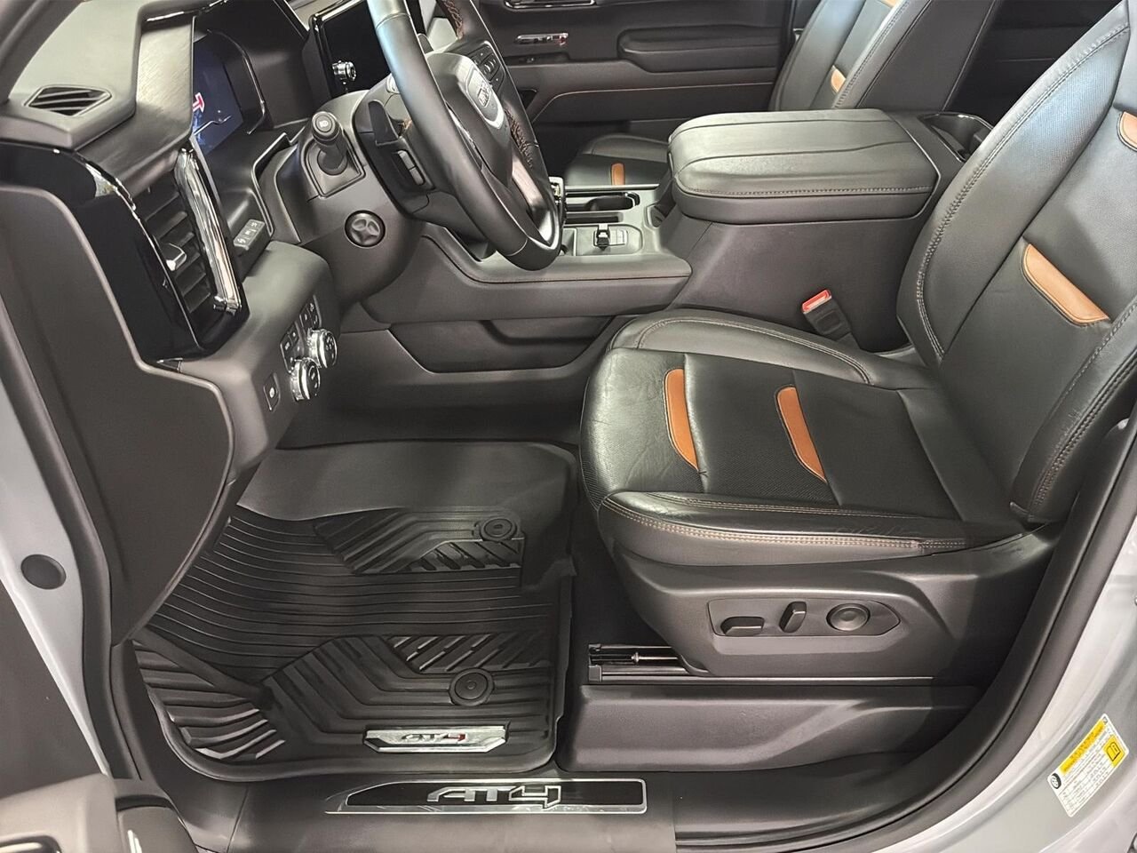 GMC Sierra 1500 AT4 cabine multiplace 4RM 157 po 2025 Gris Saint-Hyacinthe - photo #7