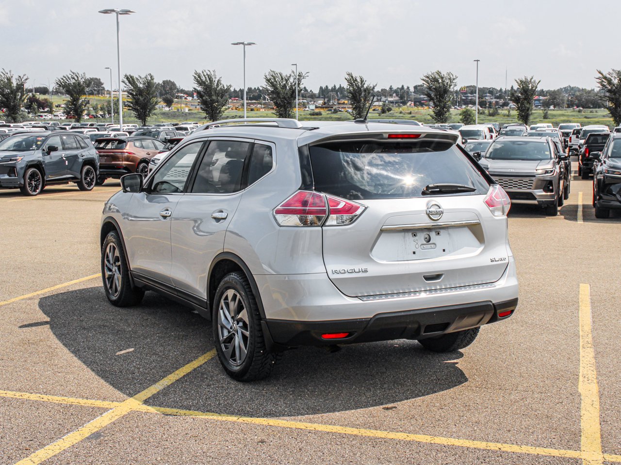 2016 Nissan Rogue AWD 4dr SL Grey Sherwood Park - photo #5