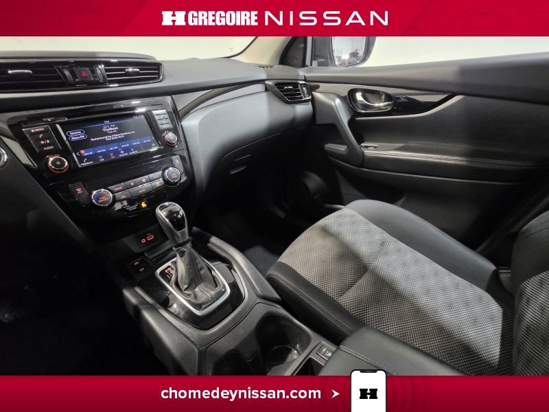 Nissan Qashqai CR7459 | SV Toit AWD Mag Caméra Carplay à partir 2.99% 2022 Rouge Laval - photo #22