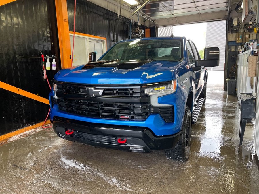 Chevrolet Silverado 1500 LT TRAIL BOSS CREW 4X4 V8 *SIÈGES CHAUFF* BEDLINER 2022 Bleu
