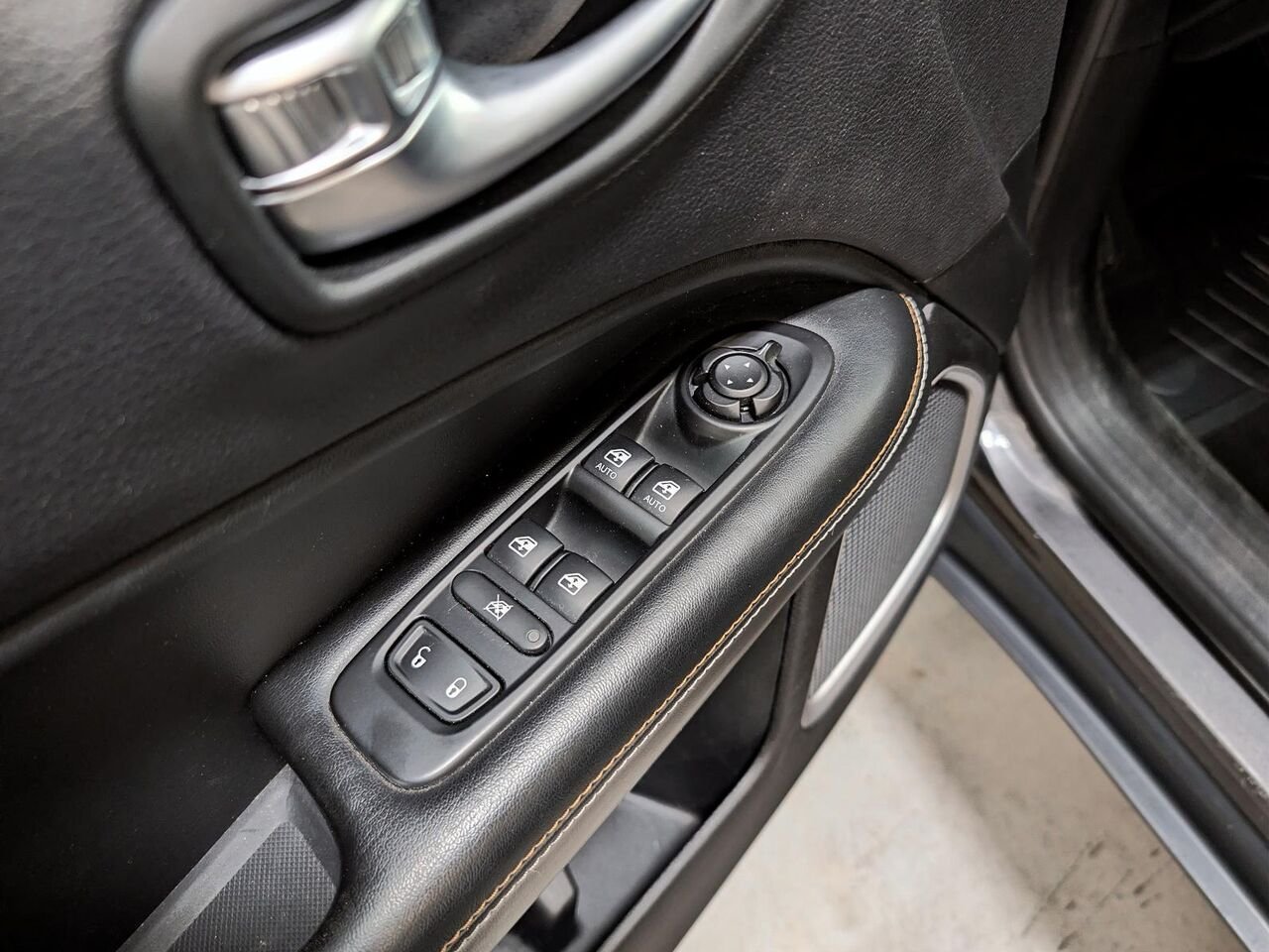 JEEP COMPASS SPORT 2018 Gris Saint-Hyacinthe - photo #15