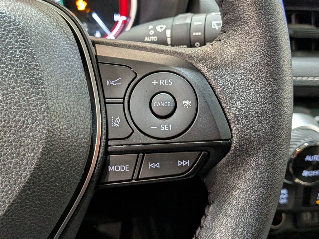 Toyota RAV4 XLE AWD 2024 Gris Val-David - photo #17