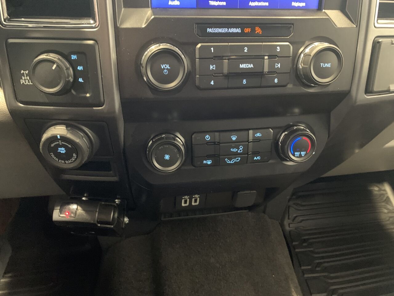 Ford F-150 XLT cabine double 4RM caisse de 6,5 pi 2020 Argent Châteauguay - photo #31