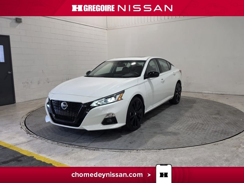 2022 Nissan Altima Black Blainville - photo #2