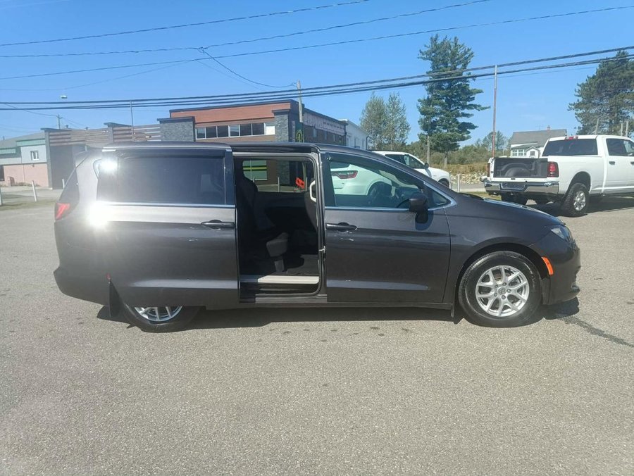 Chrysler Grand Caravan 2022 2022 Gris