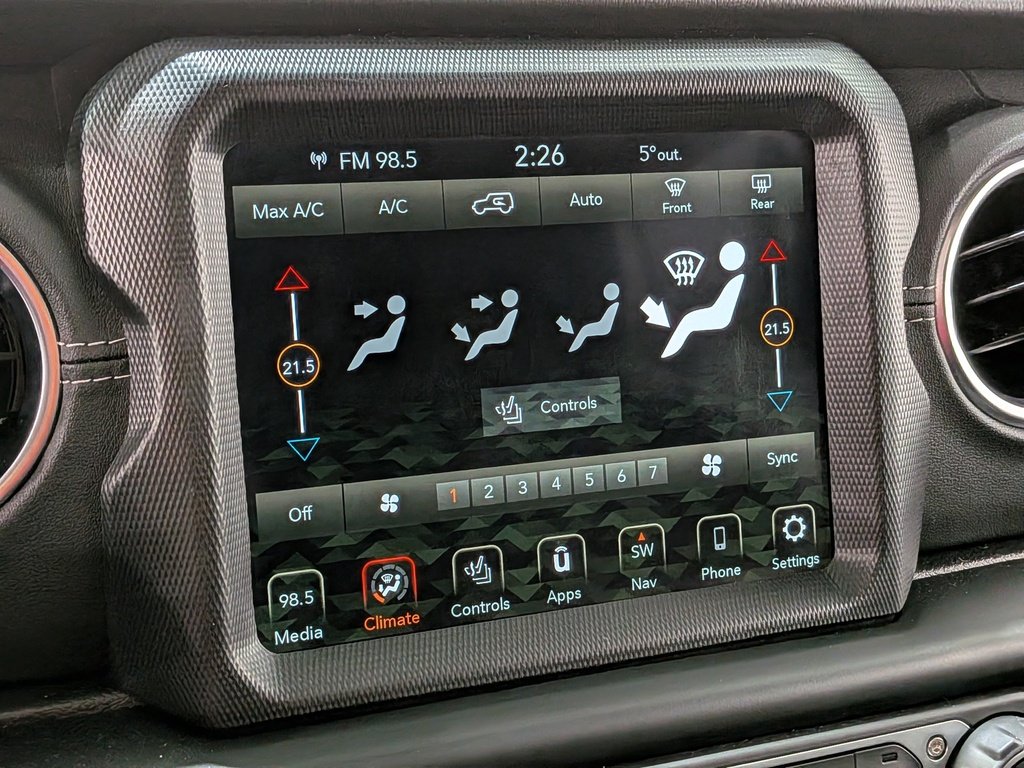 2023 Jeep Wrangler 4xe Sahara 4 Door 4x4 Silver Val-David - photo #20