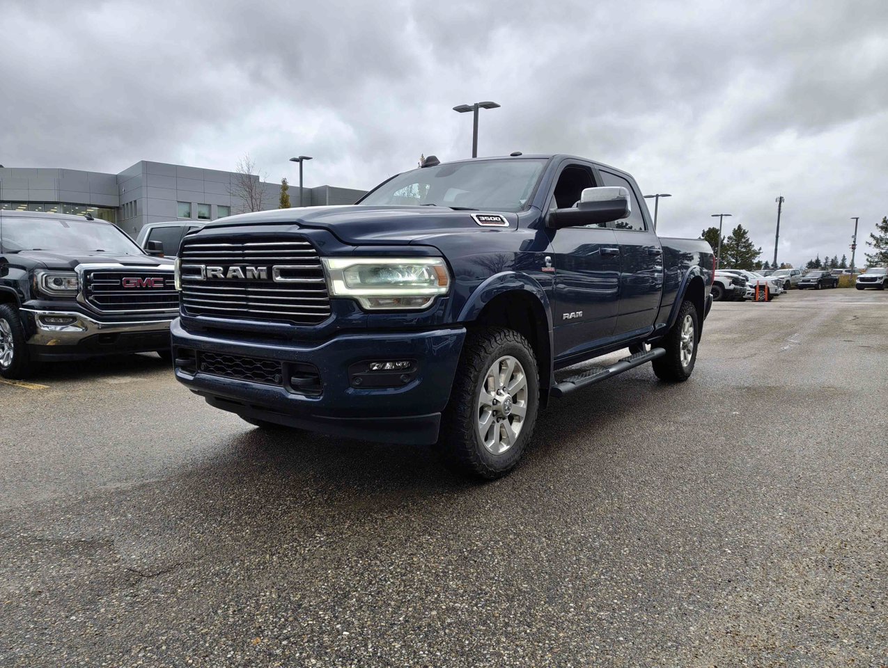 2022 Ram 3500 Laramie 4x4 Crew Cab 6'4 Box Blue Sherwood Park - photo #3