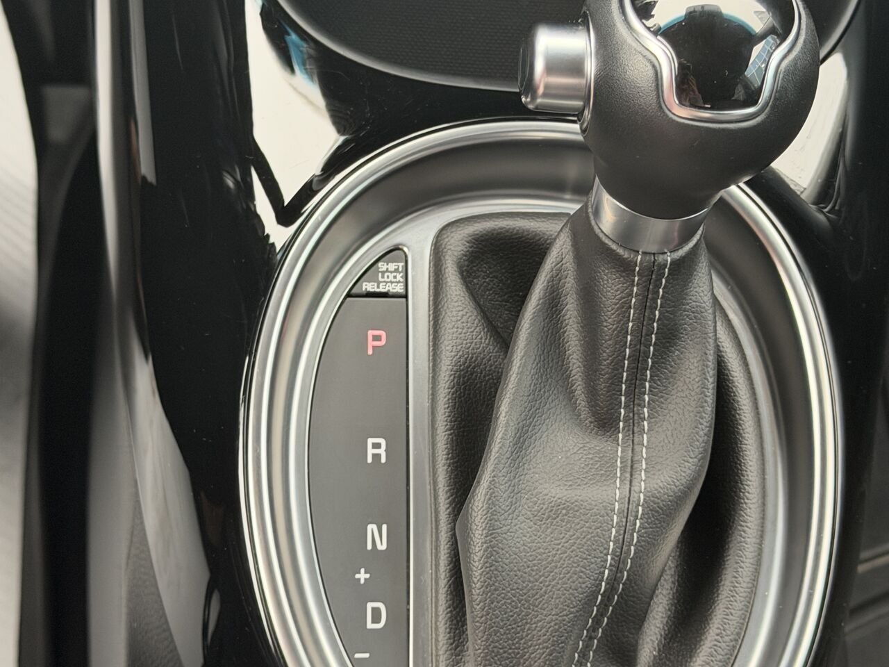 Kia Soul 2018 Gris Ste-Marie - photo #16