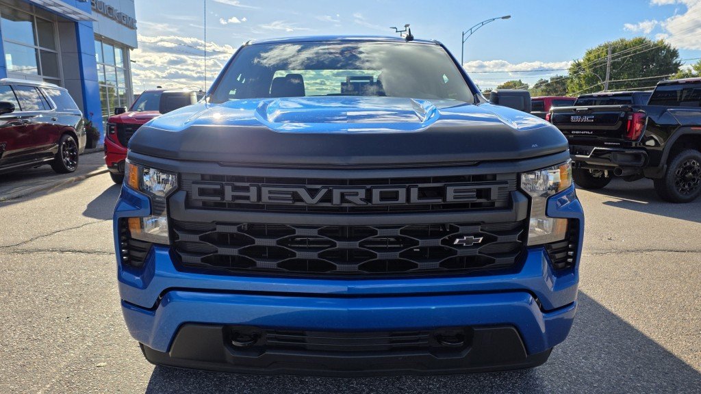 2023 CHEVROLET Silverado 1500 Custom 4X4 Blue Mont-Laurier - photo #1