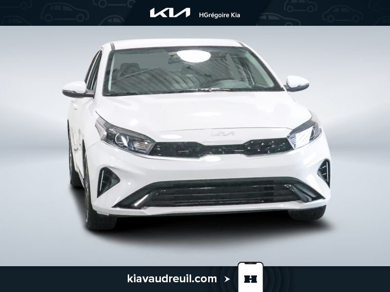2024 Kia Forte White Saint-Eustache - photo #0