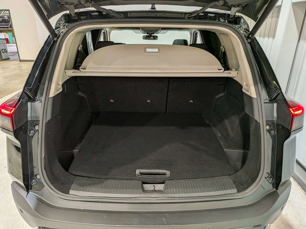 2023 Nissan Rogue AWD SV Moonroof Black Val-David - photo #6