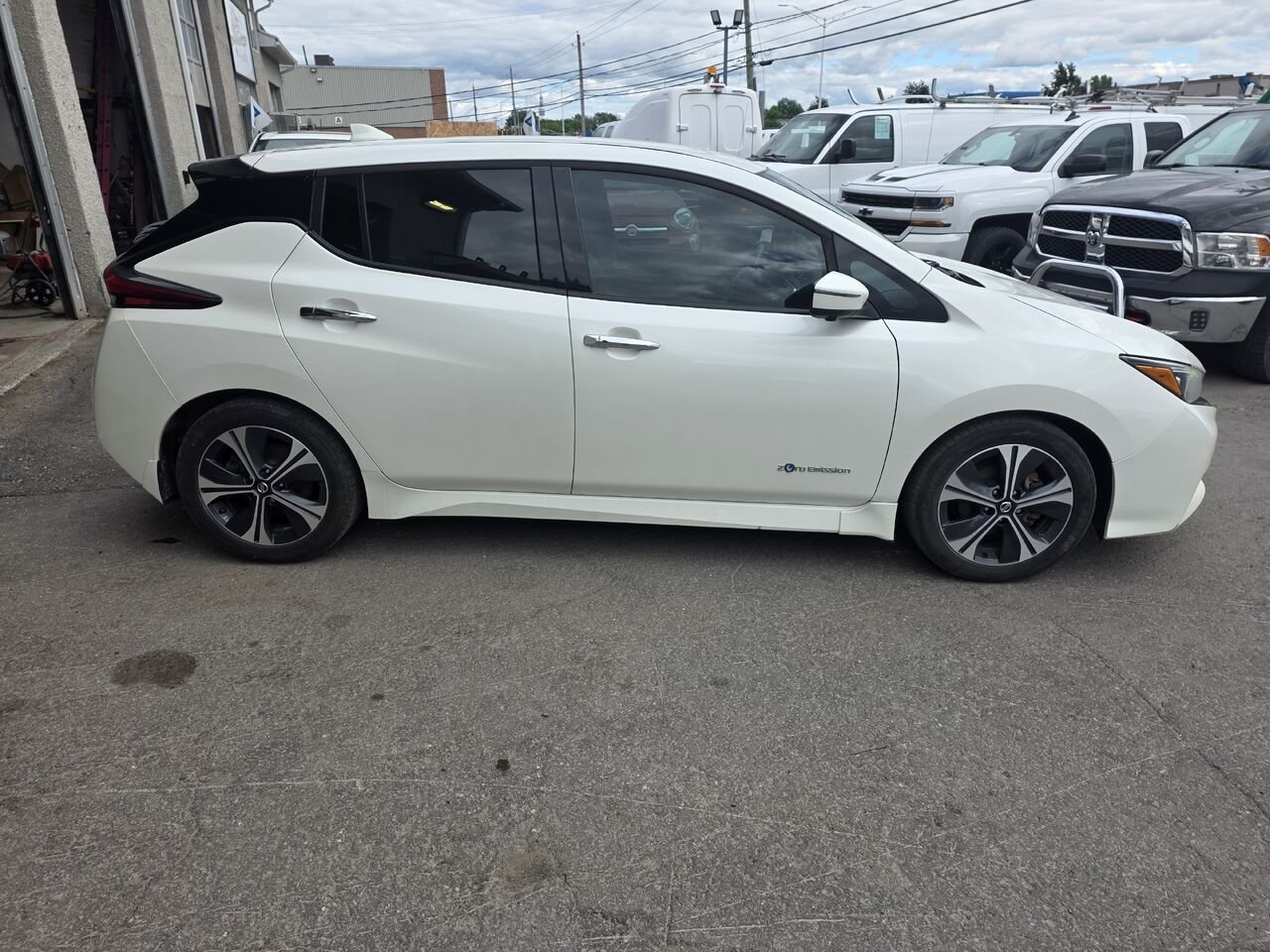 2018 Nissan LEAF White  - photo #7