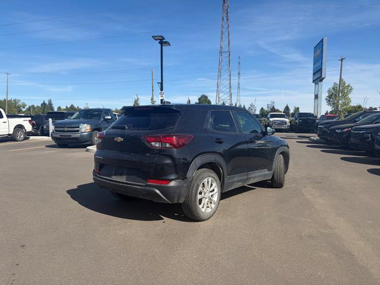 2024 Chevrolet Trailblazer FWD 4dr LS Black Sherwood Park - photo #4