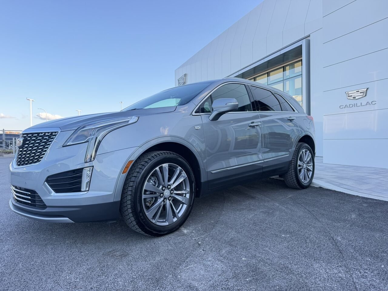 Cadillac XT5 PREMIUM LUXURYAWD FINANCEMENT À PARTIR 3.99% 2024 Gris Laval - photo #0