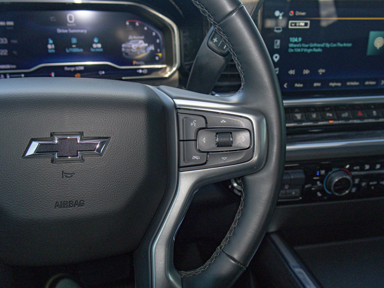 2024 Chevrolet Silverado 3500HD 4WD Crew Cab 159 LTZ White Sherwood Park - photo #25