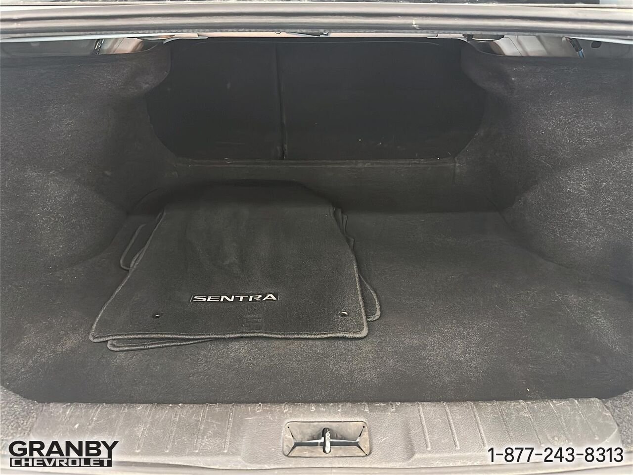 Nissan Sentra SV | 27-0244A 2020 Blanc Granby - photo #8