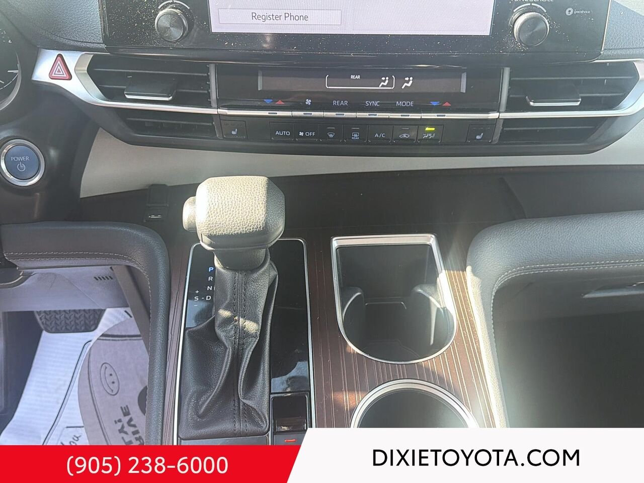2024 Toyota Sienna HYBRID LE FWD / HEATED SEATS / POWER SLIDING DOORS / 8 SEATER / CARPLAY AND ANDROID AUTO White Mississauga - photo #15