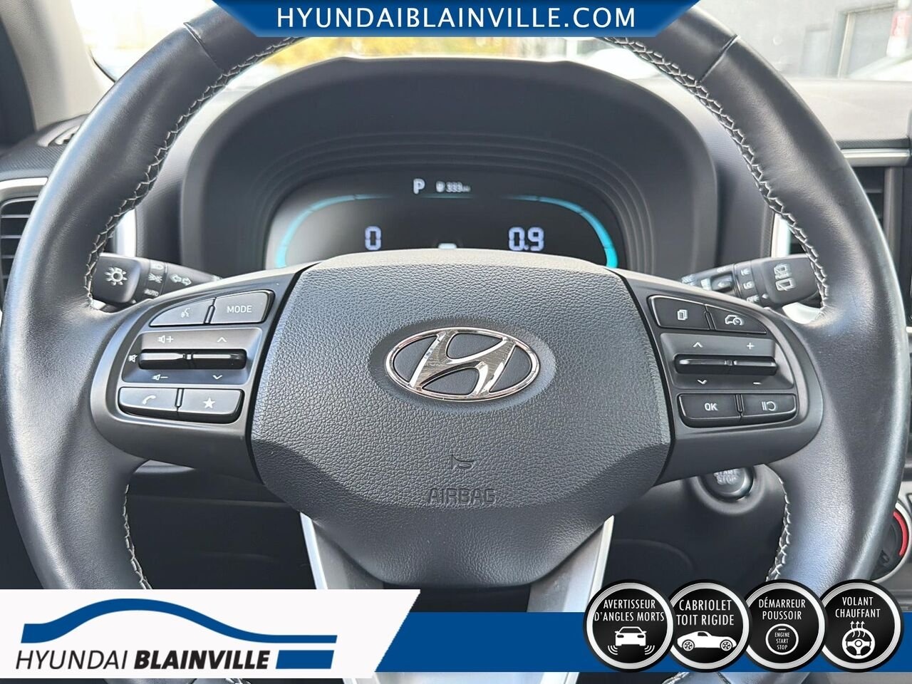 2023 Hyundai Venue Silver Blainville - photo #12