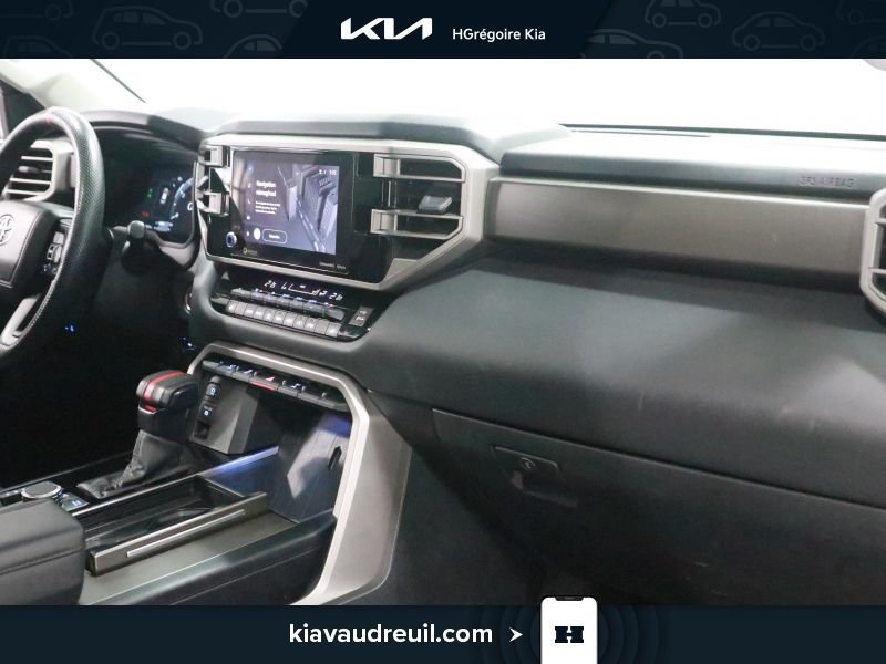 2024 Toyota Sequoia Grey Blainville - photo #28
