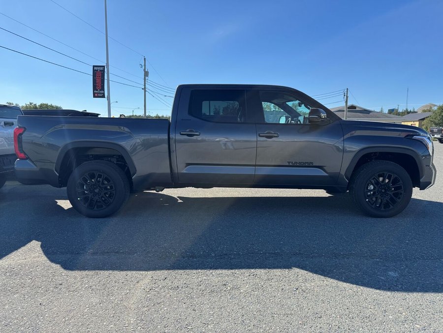 2026 Toyota Tundra Limited CrewMax 4x4 caisse longue Magnetic Grey Metallic