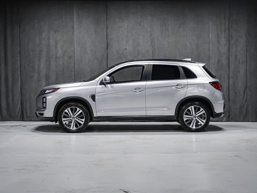 2024 Mitsubishi RVR SE AWC Silver