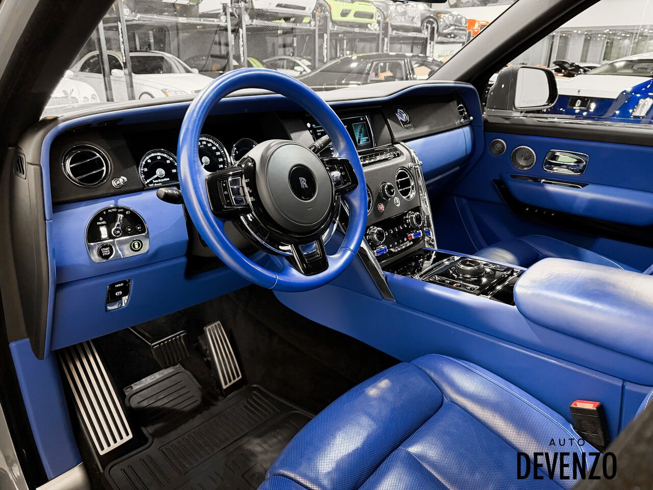 Rolls-Royce Cullinan 2023 Blanc Saint-Eustache - photo #9